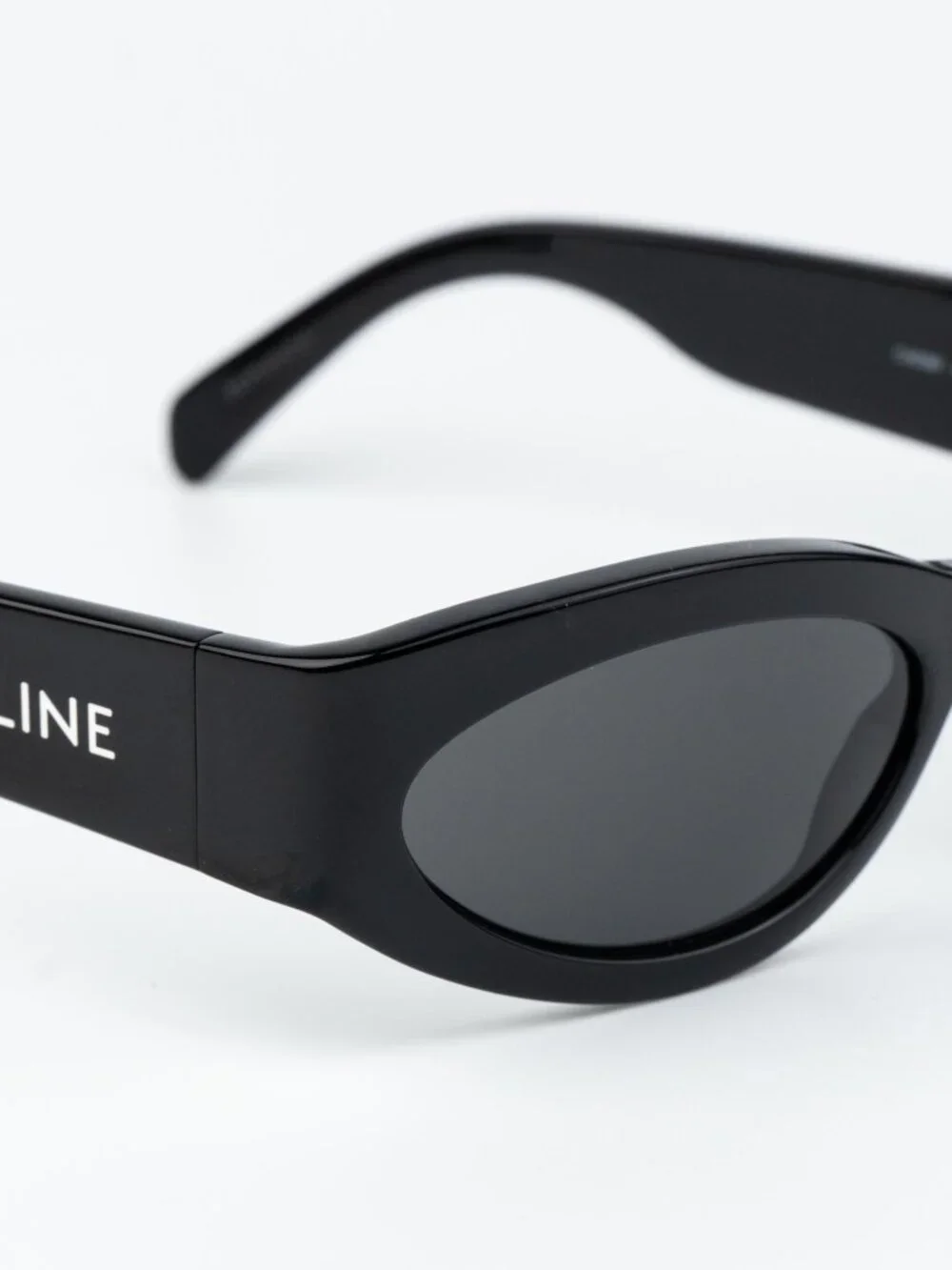 Celine Women Sunglasses Black Grey Cat Eye CL40288I MONOCHROMS 01A NEW AUTHENTIC - Picture 7 of 13